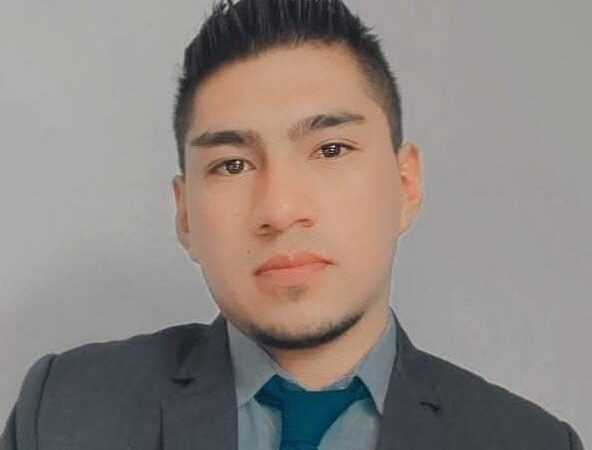 21 PAREDES TAPIA CRISTIAN JHONATAN